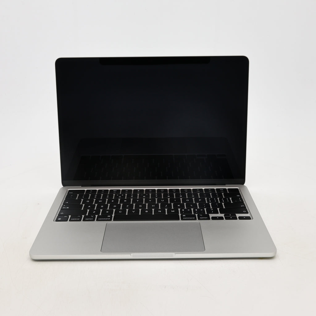 95新 Apple MacBook Air 22年 13寸 M2（8+8核） 8G RAM 256G SSD 銀色