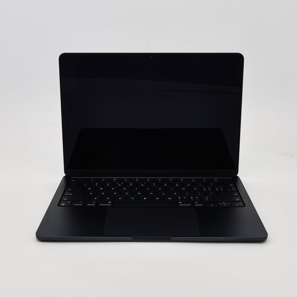 95新 Apple MacBook Air 22年 13寸 M2（8+8核） 8G RAM 256G SSD 午夜色
