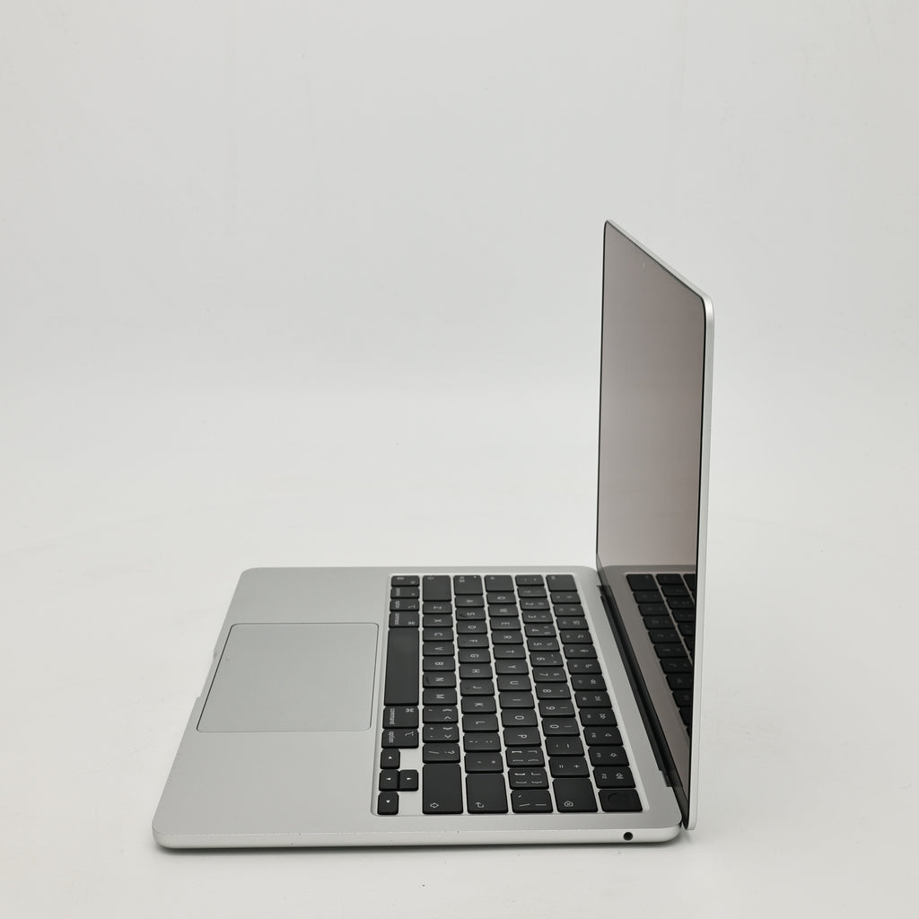 95新 Apple MacBook Air 24年 13寸 M3（8+8核） 8G RAM 256G SSD 銀色