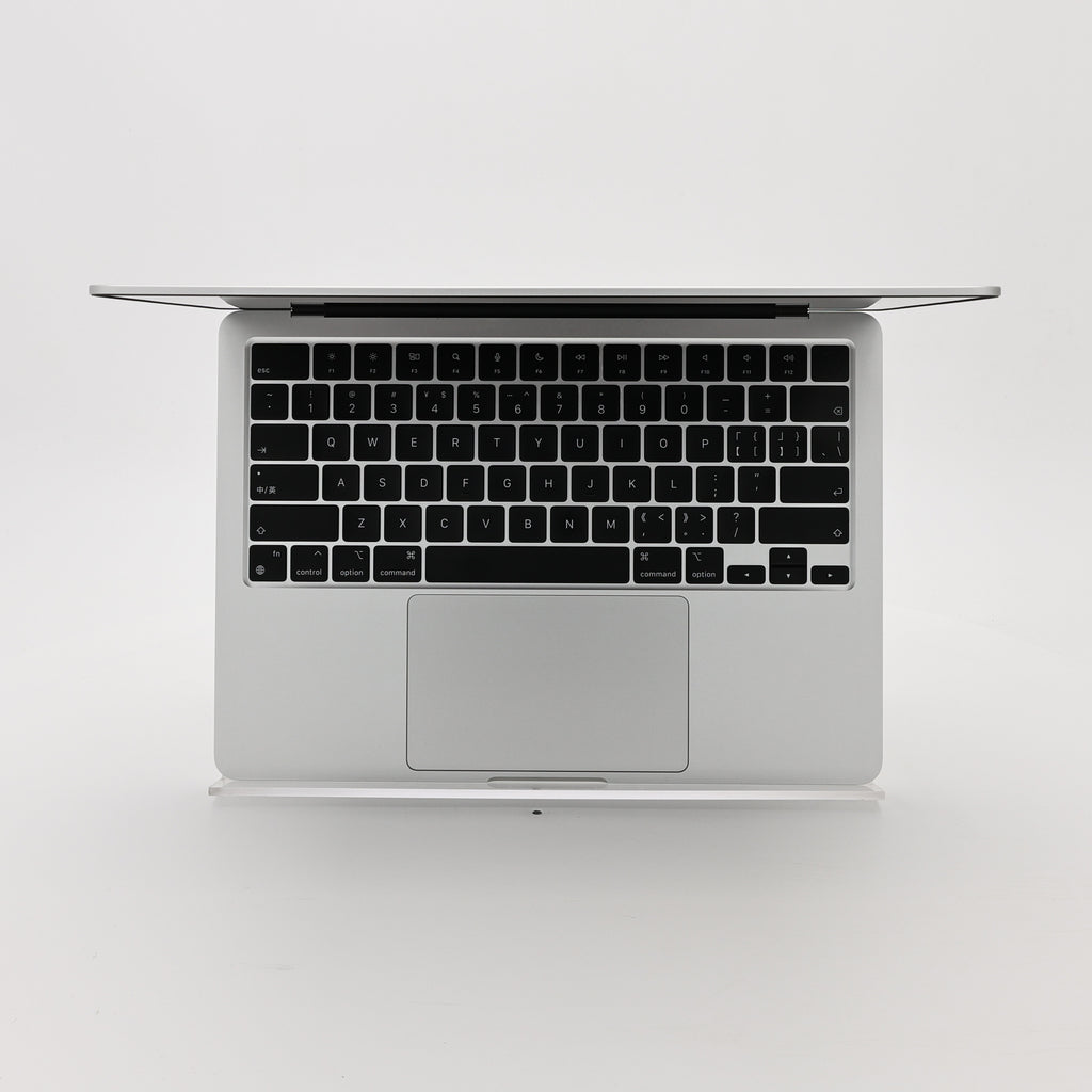95新 Apple MacBook Air 22年 13寸 M2（8+8核） 8G RAM 256G SSD 銀色