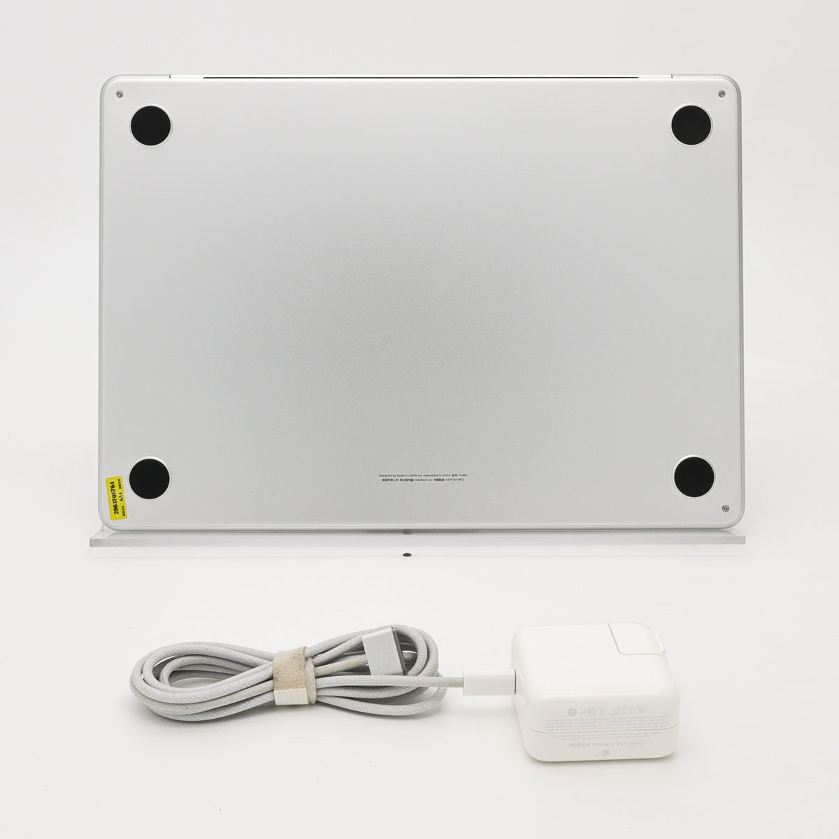 95新 Apple MacBook Air 22年 13寸 M2（8+8核） 8G RAM 256G SSD 銀色