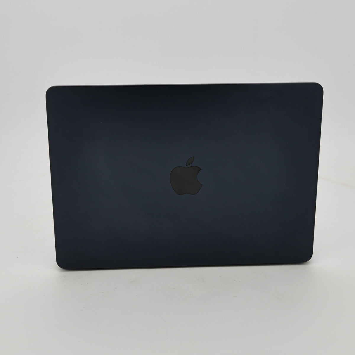 95新 Apple MacBook Air 22年 13寸 M2（8+8核） 8G RAM 256G SSD 午夜色