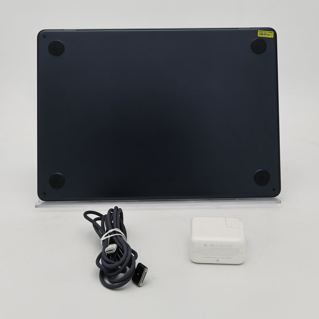 95新 Apple MacBook Air 22年 13寸 M2（8+8核） 8G RAM 256G SSD 午夜色