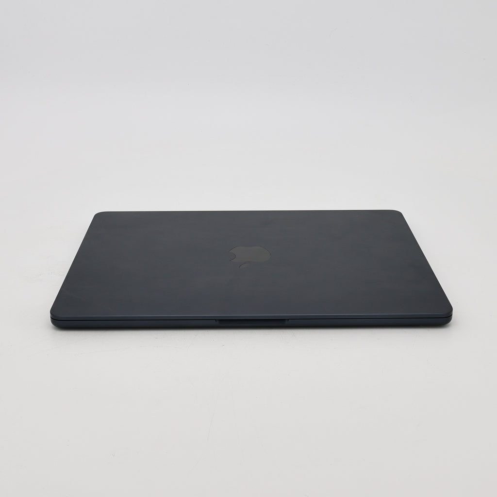 95新 Apple MacBook Air 22年 13寸 M2（8+8核） 8G RAM 256G SSD 午夜色