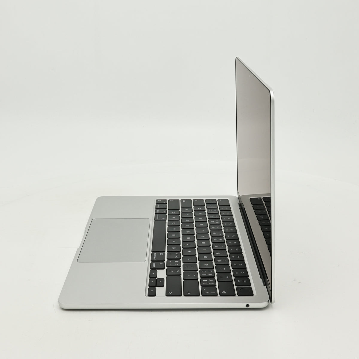 95新 Apple MacBook Air 24年 13寸 M3（8+8核） 8G RAM 256G SSD 銀色