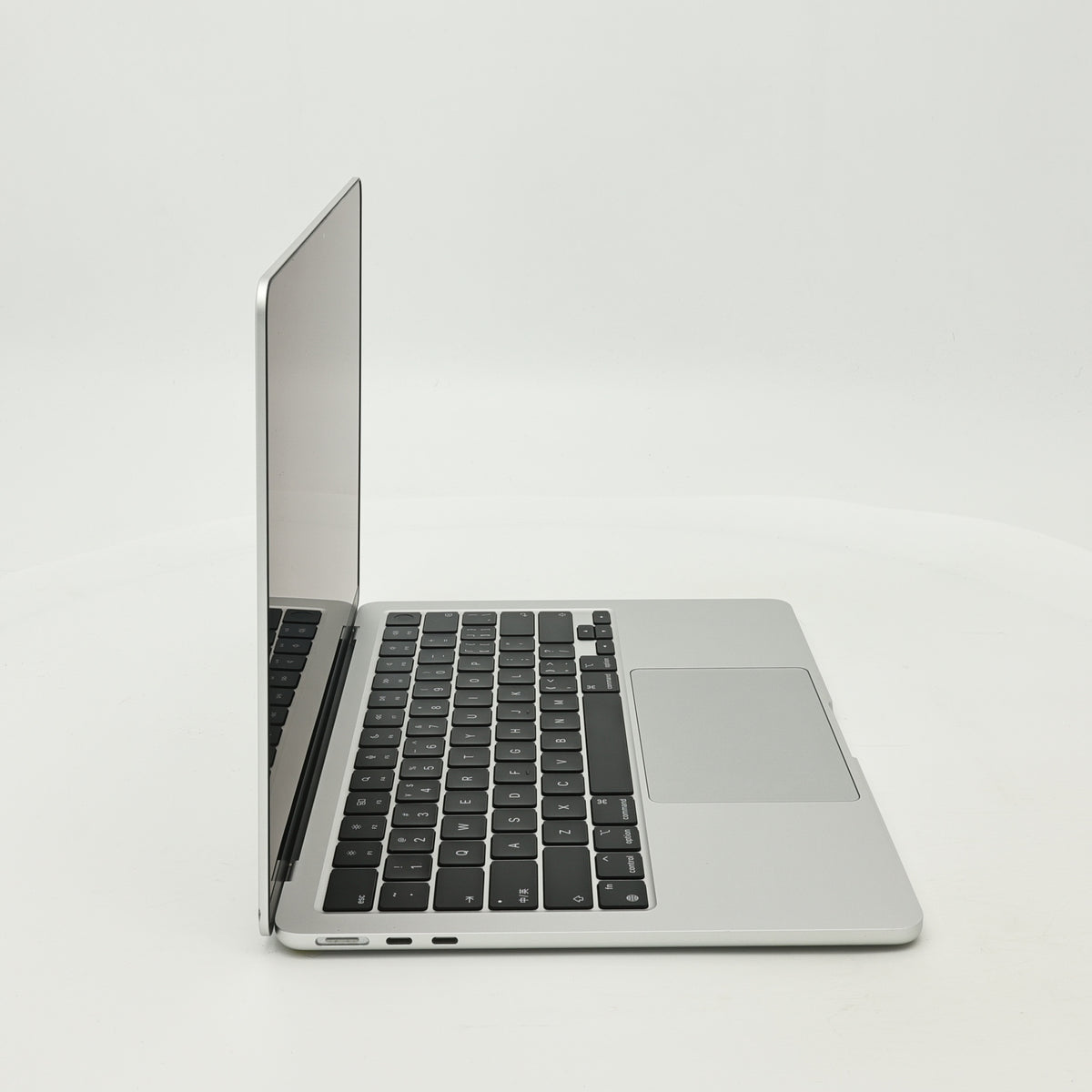 95新 Apple MacBook Air 24年 13寸 M3（8+8核） 8G RAM 256G SSD 銀色