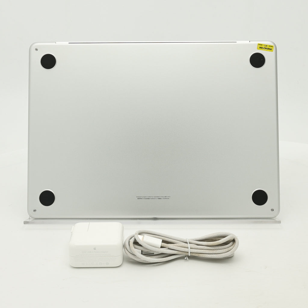 95新 Apple MacBook Air 24年 13寸 M3（8+8核） 8G RAM 256G SSD 銀色