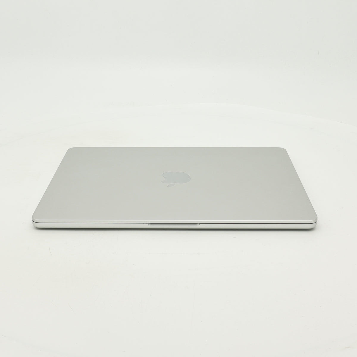 95新 Apple MacBook Air 24年 13寸 M3（8+8核） 8G RAM 256G SSD 銀色