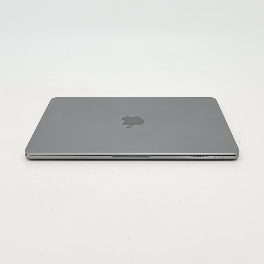 95新 Apple MacBook Air 22年 13寸 M2（8+8核） 8G RAM 256G SSD 深空灰色