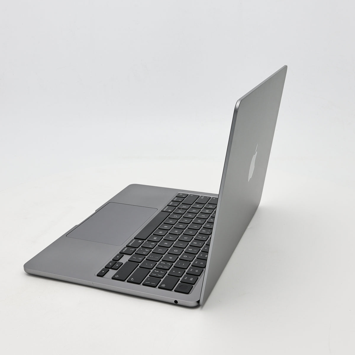 95新 Apple MacBook Air 22年 13寸 M2（8+10核） 8G RAM 512G SSD 深空灰色