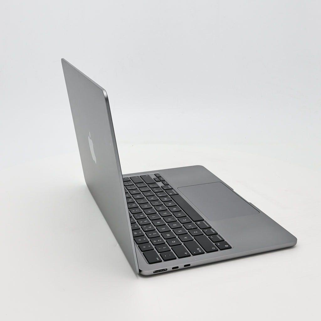 95新 Apple MacBook Air 22年 13寸 M2（8+10核） 8G RAM 512G SSD 深空灰色