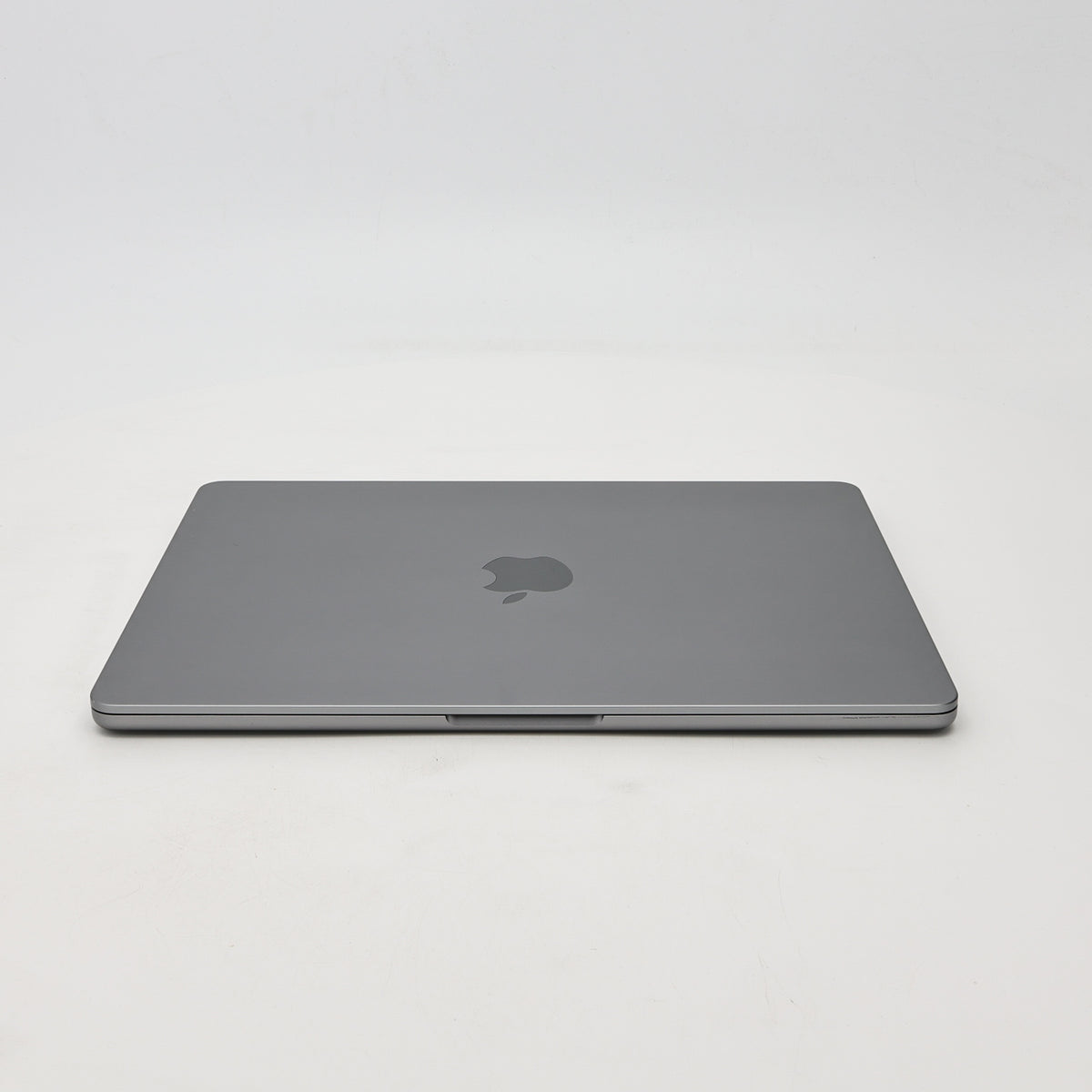 95新 Apple MacBook Air 22年 13寸 M2（8+10核） 8G RAM 512G SSD 深空灰色