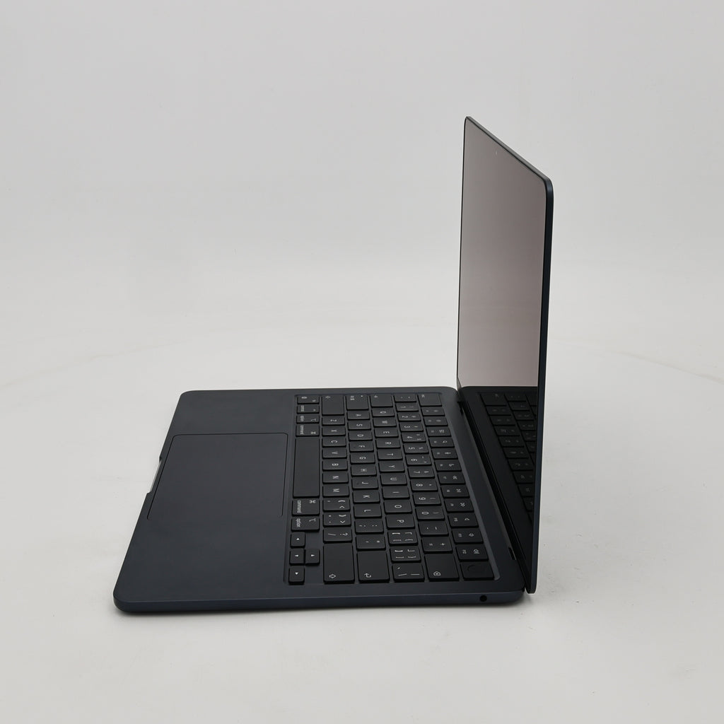 95新 Apple MacBook Air 22年 13寸 M2（8+8核） 8G RAM 256G SSD 午夜色
