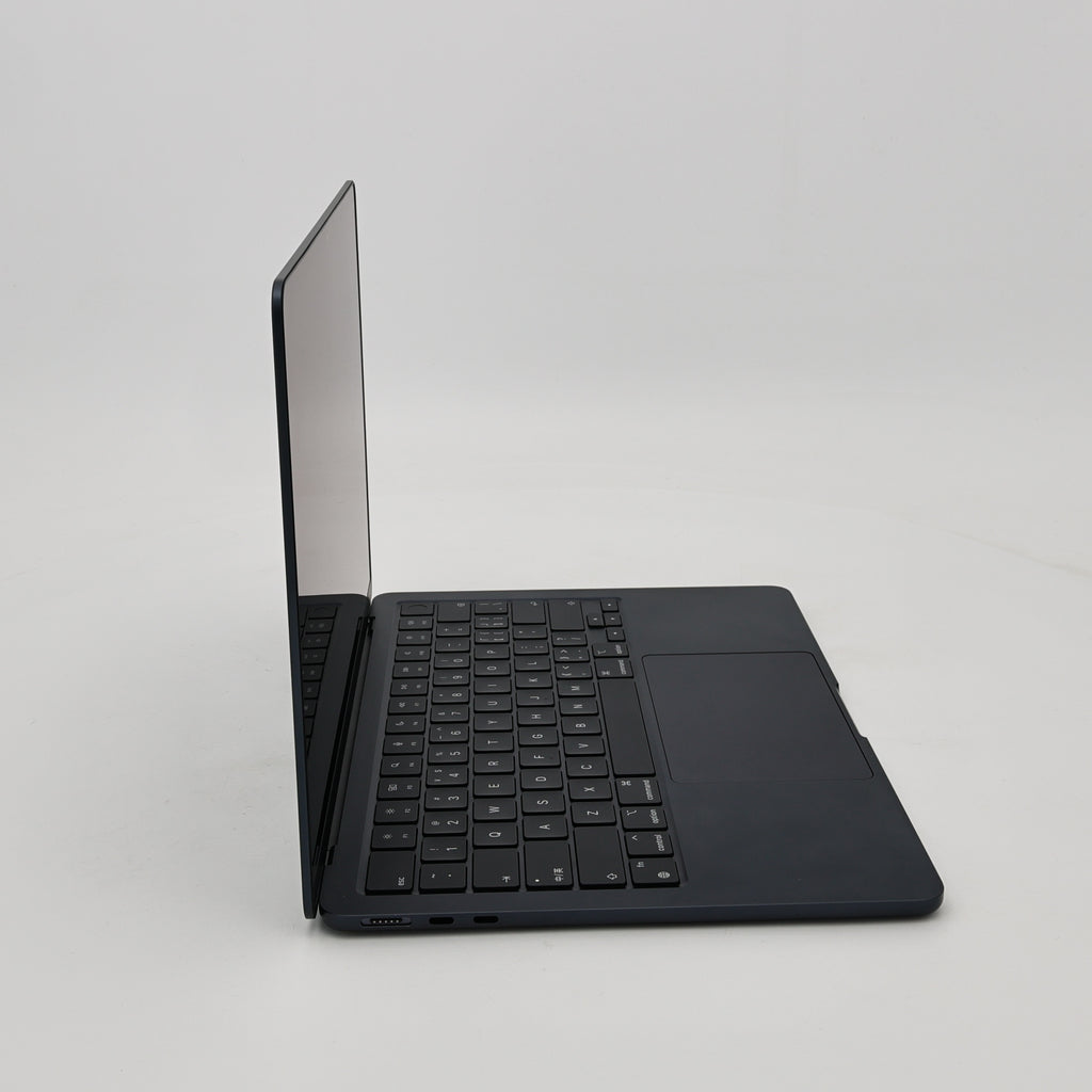 95新 Apple MacBook Air 22年 13寸 M2（8+8核） 8G RAM 256G SSD 午夜色