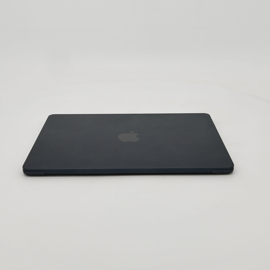 95新 Apple MacBook Air 22年 13寸 M2（8+8核） 8G RAM 256G SSD 午夜色