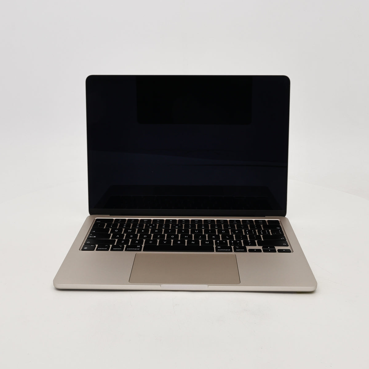 95新 Apple MacBook Air 22年 13寸 M2（8+10核） 16G RAM 256G SSD 星光色