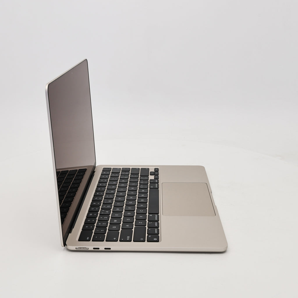 95新 Apple MacBook Air 22年 13寸 M2（8+10核） 16G RAM 256G SSD 星光色