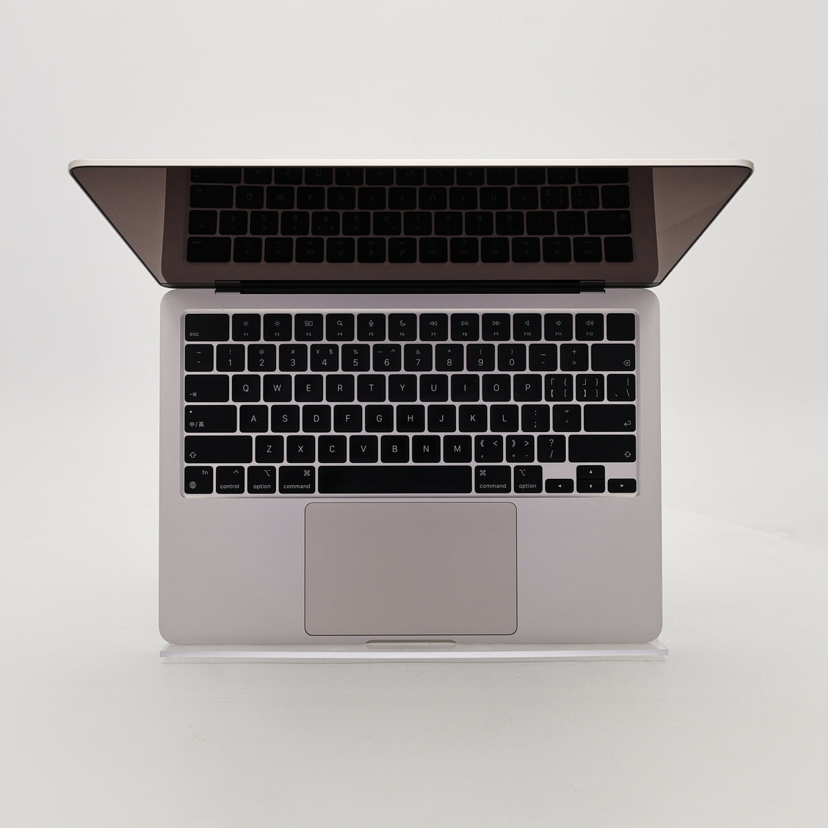 95新 Apple MacBook Air 22年 13寸 M2（8+10核） 16G RAM 256G SSD 星光色