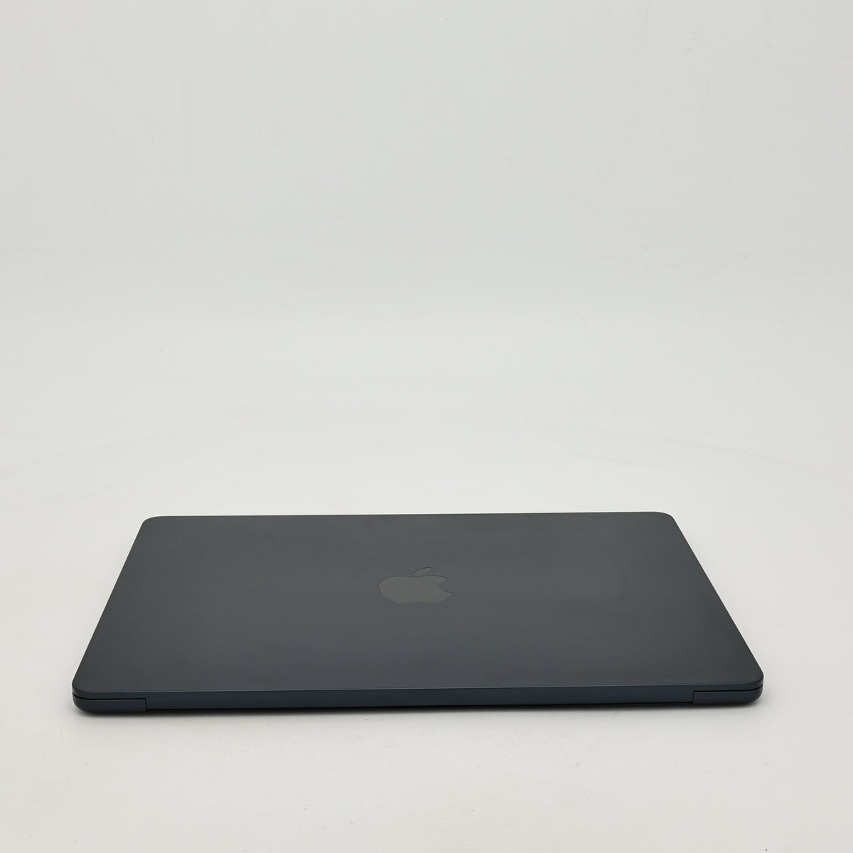 95新 Apple MacBook Air 22年 13寸 M2（8+10核） 8G RAM 512G SSD 午夜色