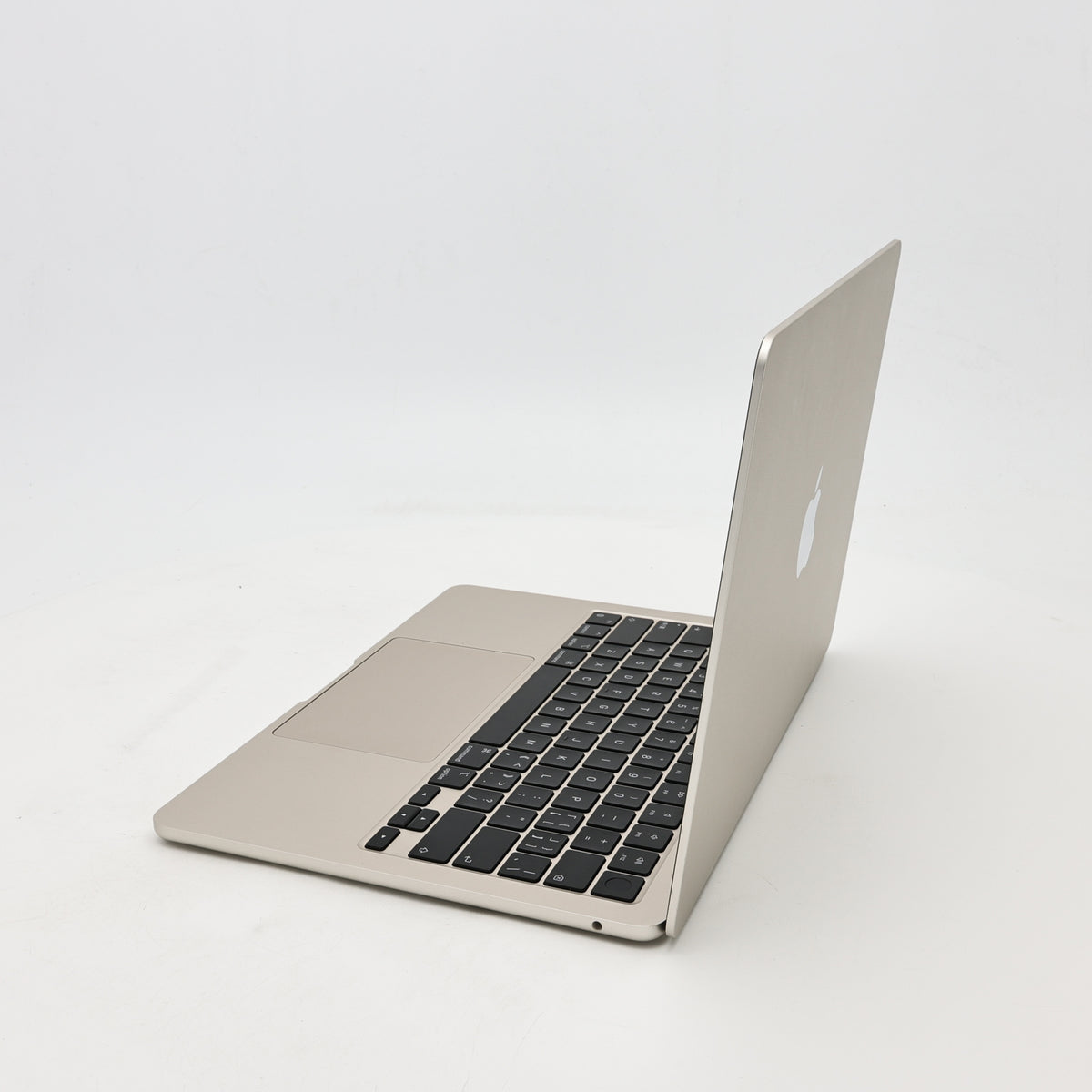 95新 Apple MacBook Air 22年 13寸 M2（8+8核） 8G RAM 256G SSD 星光色