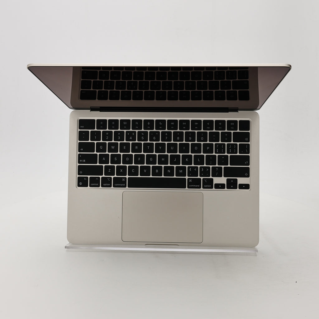 95新 Apple MacBook Air 22年 13寸 M2（8+8核） 8G RAM 256G SSD 星光色
