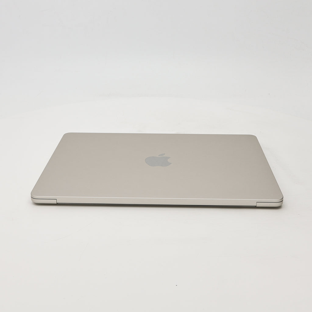 95新 Apple MacBook Air 22年 13寸 M2（8+8核） 8G RAM 256G SSD 星光色