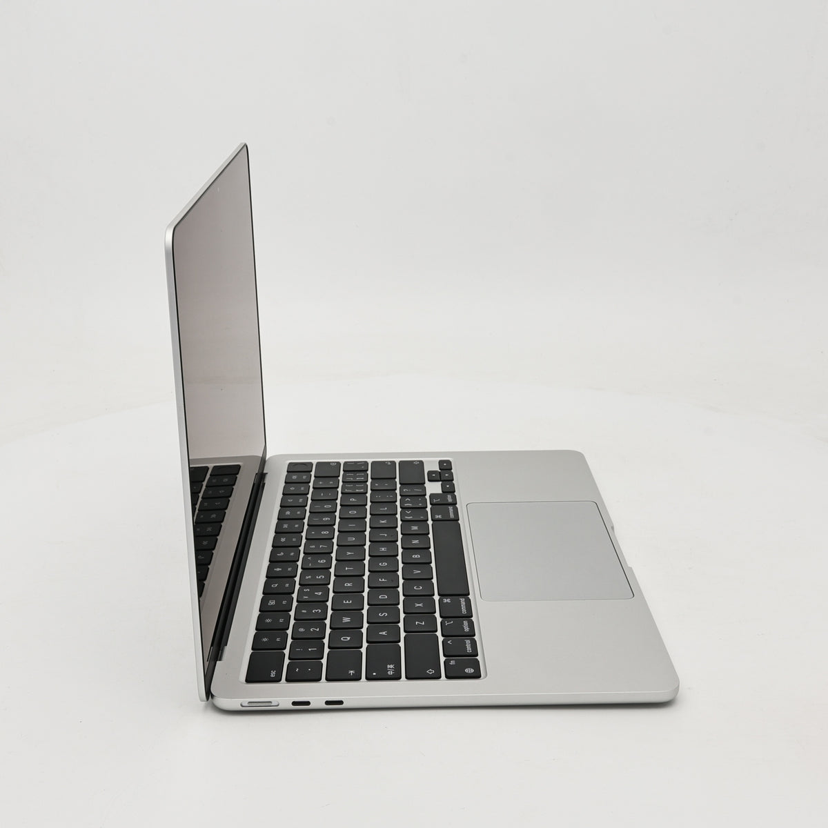 99新 Apple MacBook Air 22年 13寸 M2（8+8核） 8G RAM 256G SSD 銀色