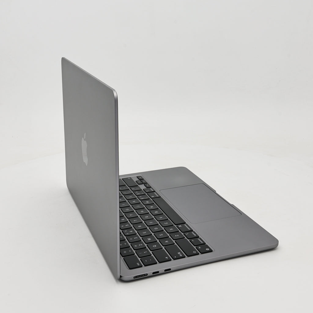 95新 Apple MacBook Air 24年 13寸 M3（8+8核） 8G RAM 256G SSD 深空灰色