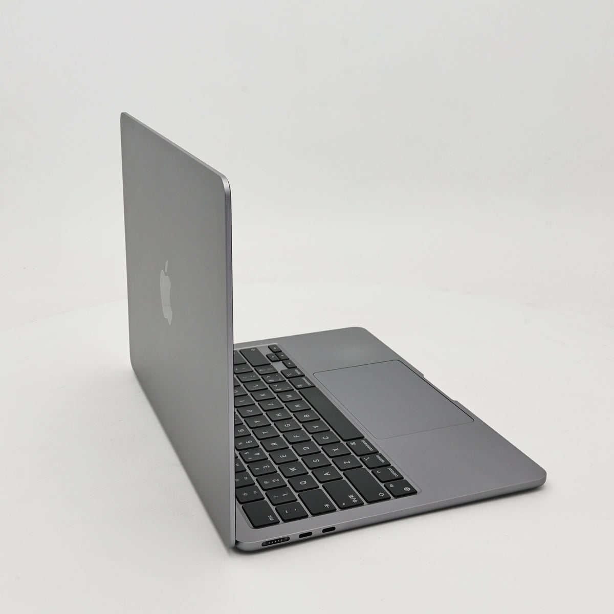 95新 Apple MacBook Air 24年 13寸 M3（8+8核） 8G RAM 256G SSD 深空灰色