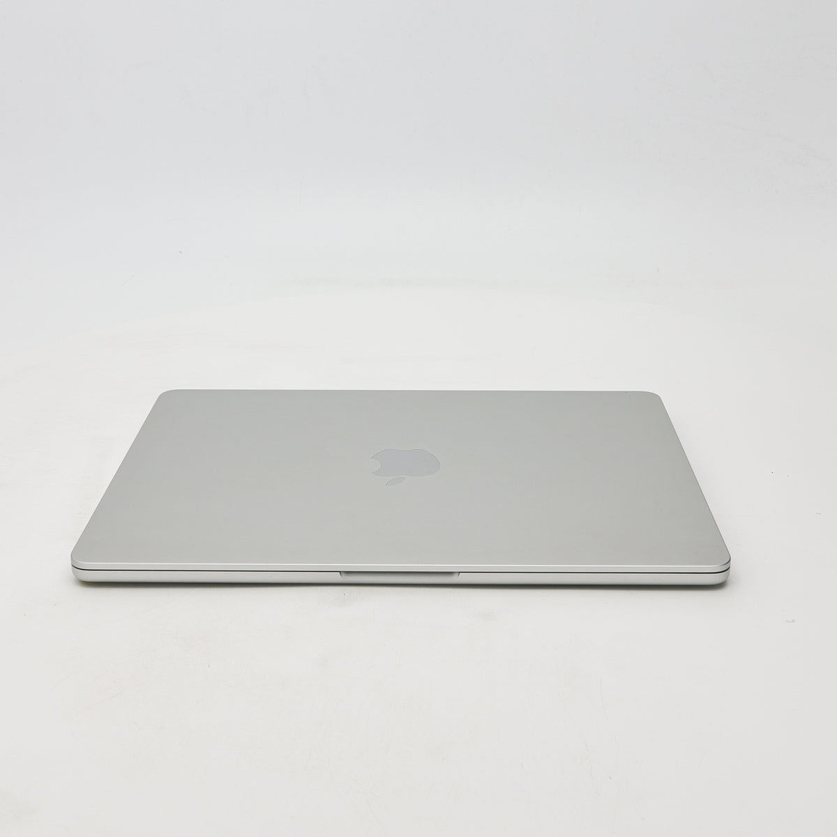 95新 Apple MacBook Air 22年 13寸 M2（8+8核） 8G RAM 256G SSD 銀色