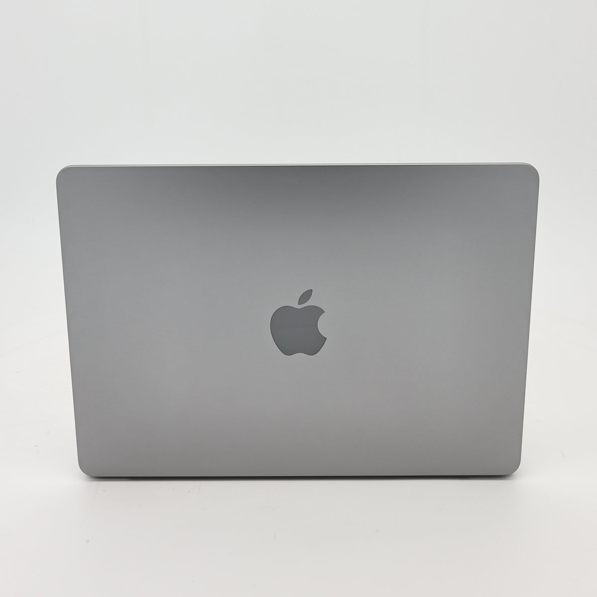 95新 Apple MacBook Air 22年 13寸 M2（8+8核） 8G RAM 256G SSD 深空灰色