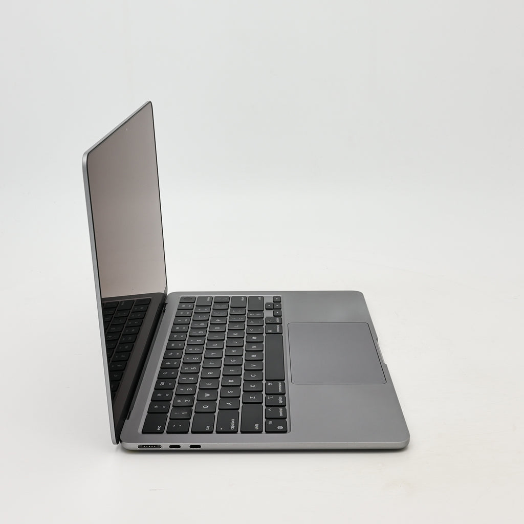 95新 Apple MacBook Air 22年 13寸 M2（8+8核） 8G RAM 256G SSD 深空灰色