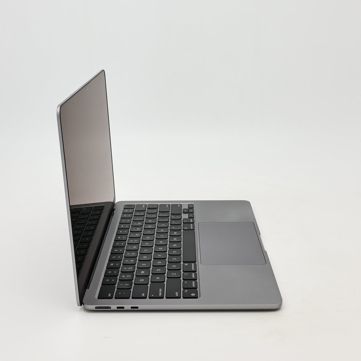 95新 Apple MacBook Air 22年 13寸 M2（8+8核） 8G RAM 256G SSD 深空灰色