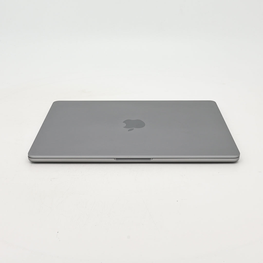 95新 Apple MacBook Air 22年 13寸 M2（8+8核） 8G RAM 256G SSD 深空灰色