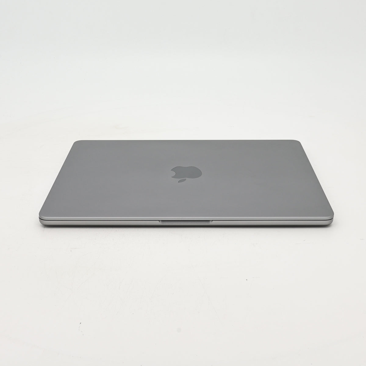 95新 Apple MacBook Air 22年 13寸 M2（8+8核） 8G RAM 256G SSD 深空灰色