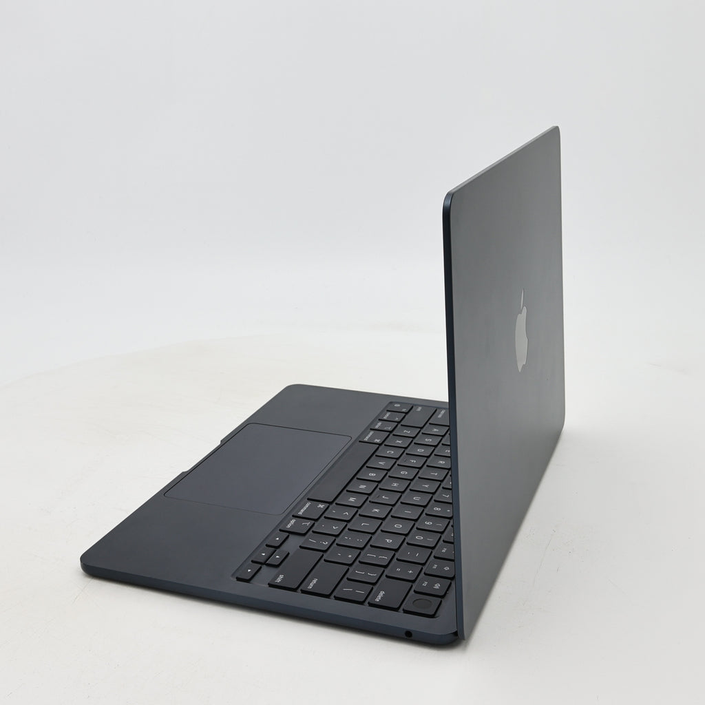 95新 Apple MacBook Air 22年 13寸 M2（8+8核） 8G RAM 256G SSD 午夜色