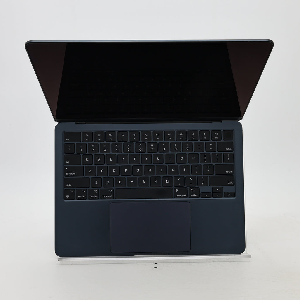 95新 Apple MacBook Air 22年 13寸 M2（8+8核） 8G RAM 256G SSD 午夜色