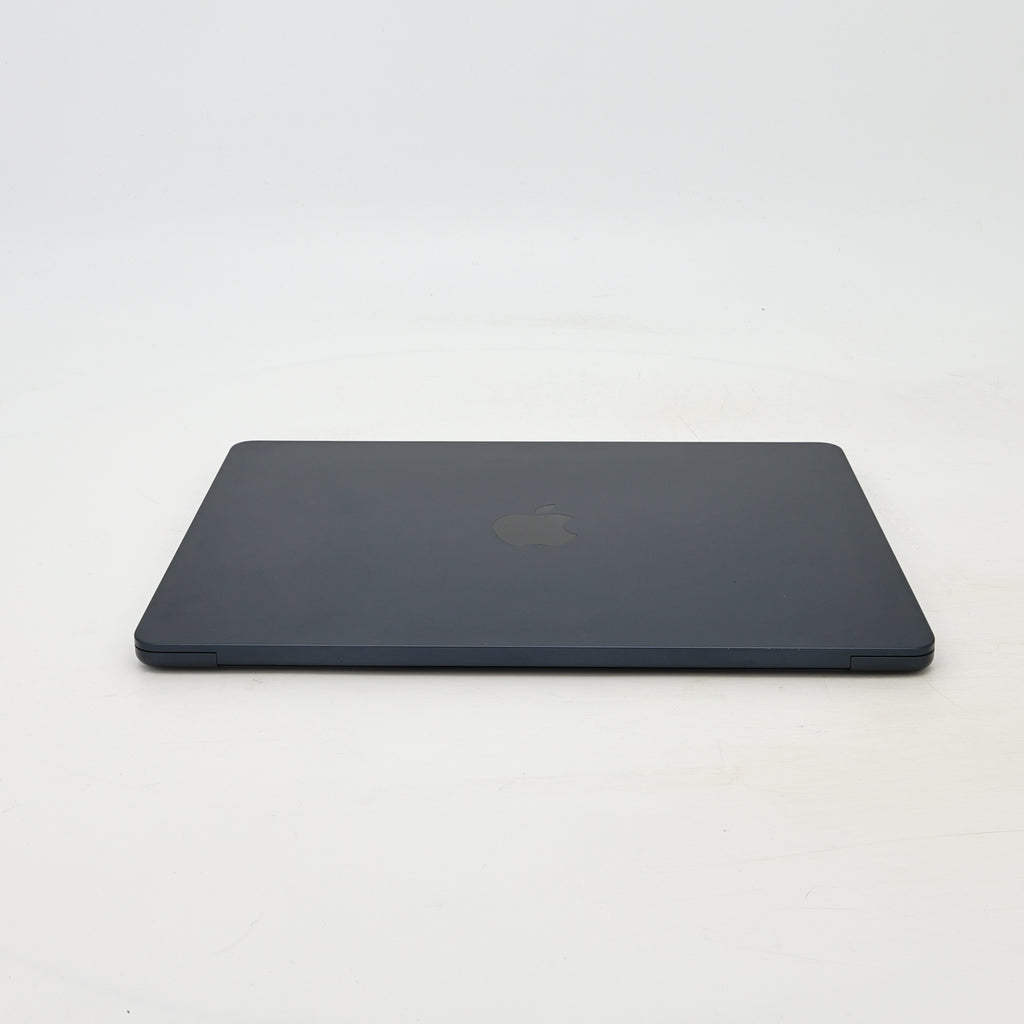 95新 Apple MacBook Air 22年 13寸 M2（8+8核） 8G RAM 256G SSD 午夜色