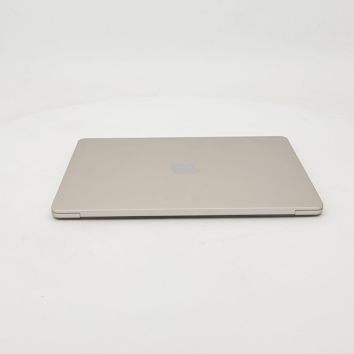 95新 Apple MacBook Air 22年 13寸 M2（8+8核） 8G RAM 256G SSD 星光色