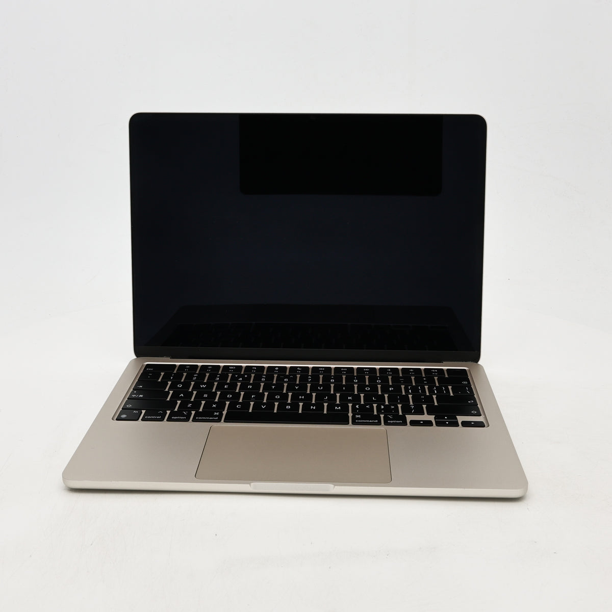 95新 Apple MacBook Air 22年 13寸 M2（8+8核） 8G RAM 256G SSD 星光色