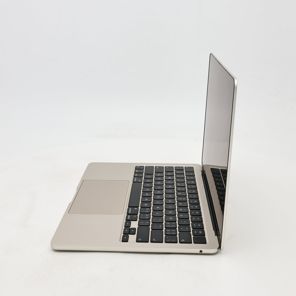 95新 Apple MacBook Air 22年 13寸 M2（8+8核） 8G RAM 256G SSD 星光色