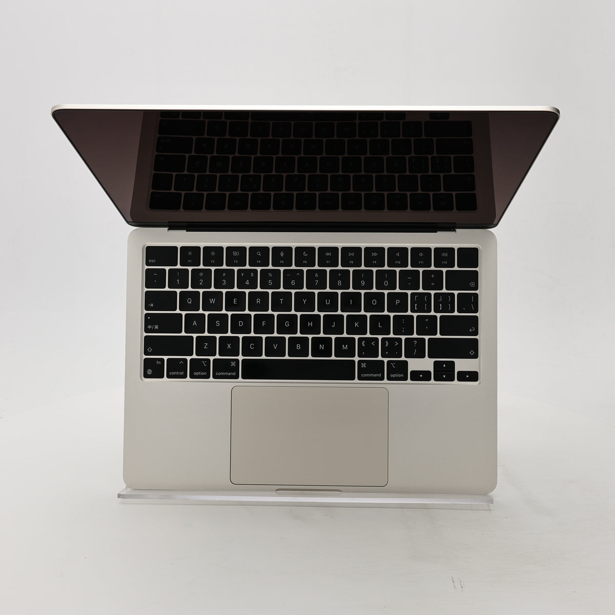 95新 Apple MacBook Air 22年 13寸 M2（8+8核） 8G RAM 256G SSD 星光色