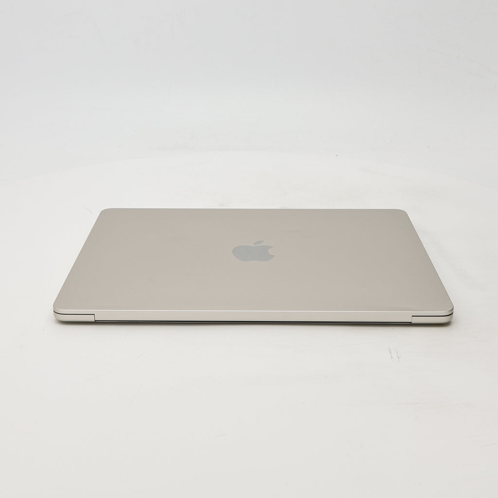 95新 Apple MacBook Air 22年 13寸 M2（8+8核） 8G RAM 256G SSD 星光色