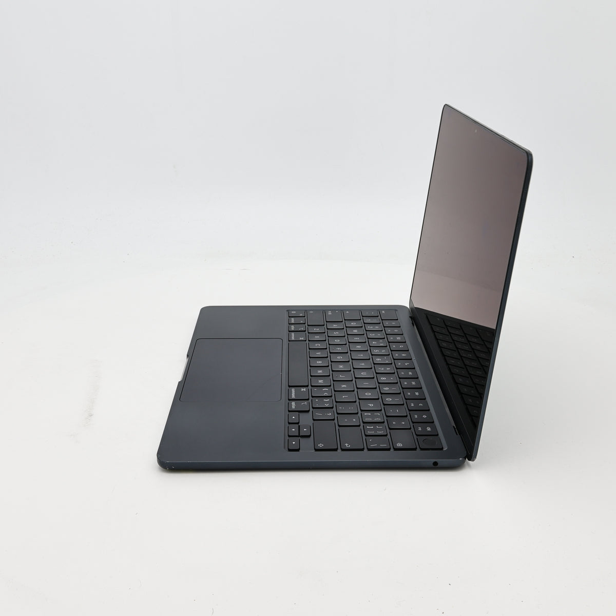 95新 Apple MacBook Air 22年 13寸 M2（8+10核） 8G RAM 512G SSD 午夜色
