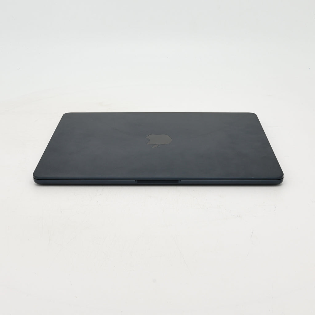 95新 Apple MacBook Air 22年 13寸 M2（8+8核） 8G RAM 256G SSD 午夜色
