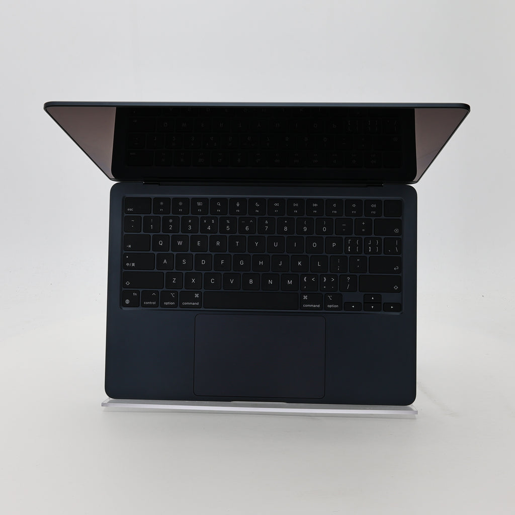 95新 Apple MacBook Air 22年 13寸 M2（8+8核） 8G RAM 256G SSD 午夜色