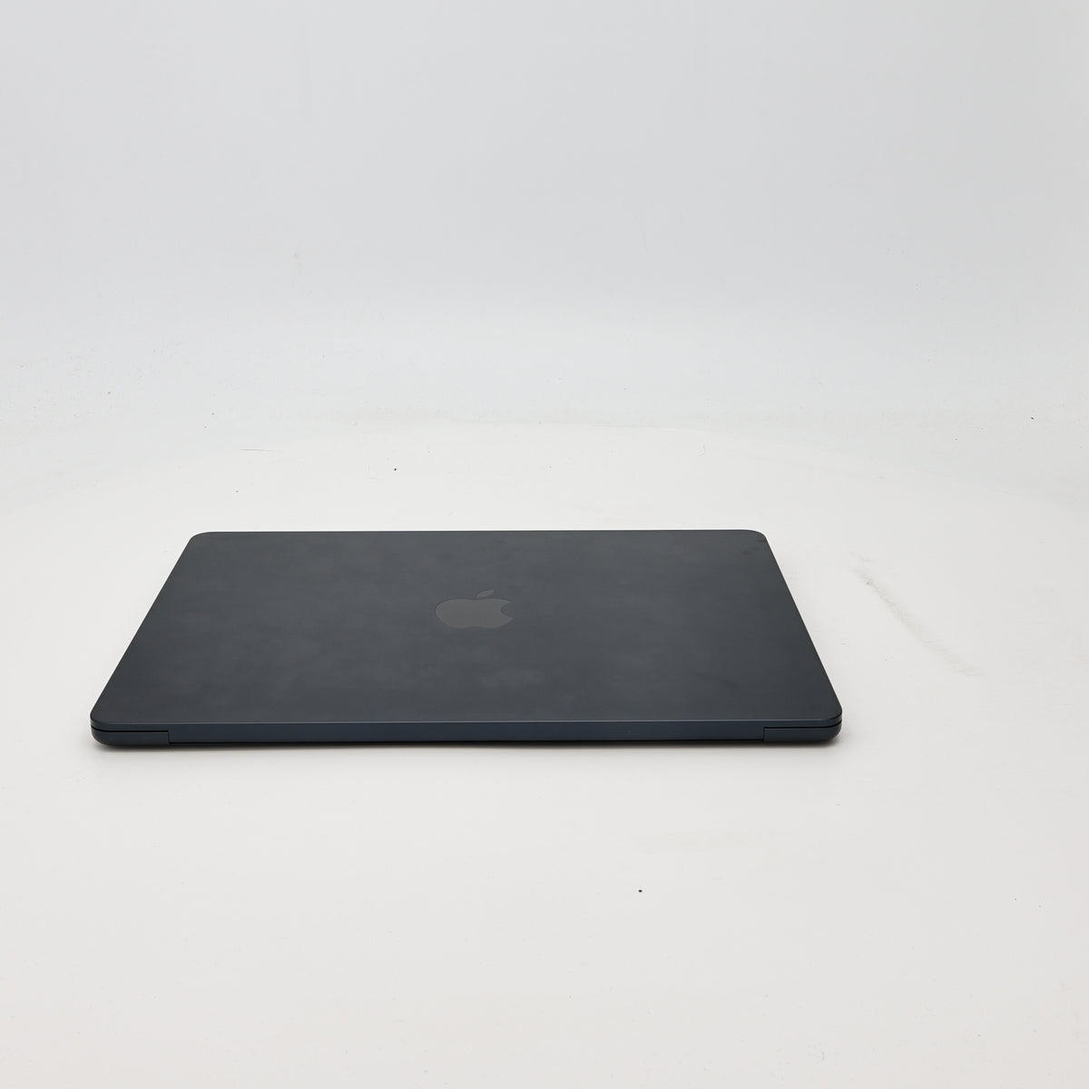 95新 Apple MacBook Air 22年 13寸 M2（8+8核） 8G RAM 256G SSD 午夜色