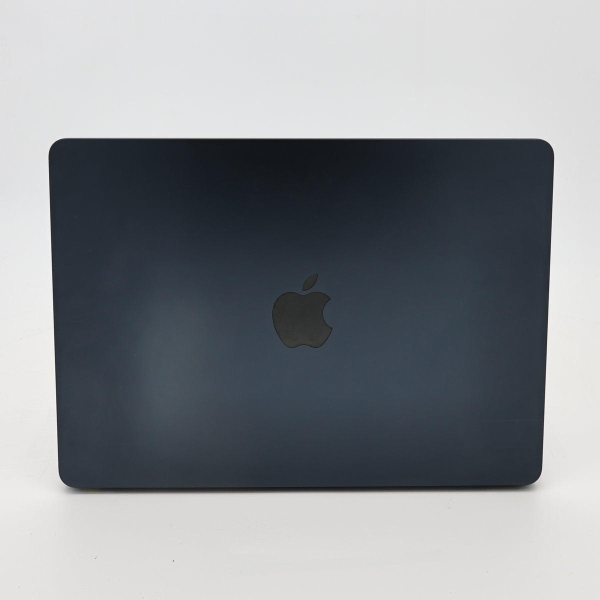 95新 Apple MacBook Air 22年 13寸 M2（8+8核） 8G RAM 256G SSD 午夜色