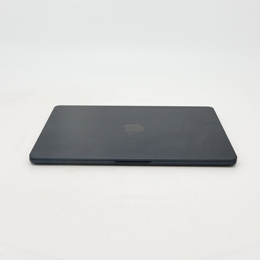 95新 Apple MacBook Air 22年 13寸 M2（8+8核） 8G RAM 256G SSD 午夜色