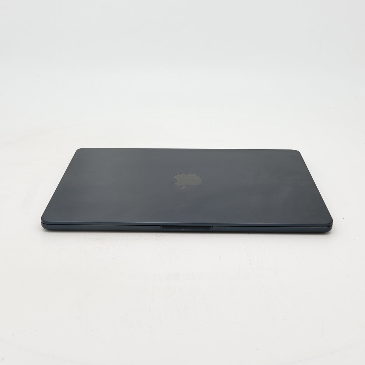 95新 Apple MacBook Air 22年 13寸 M2（8+8核） 8G RAM 256G SSD 午夜色
